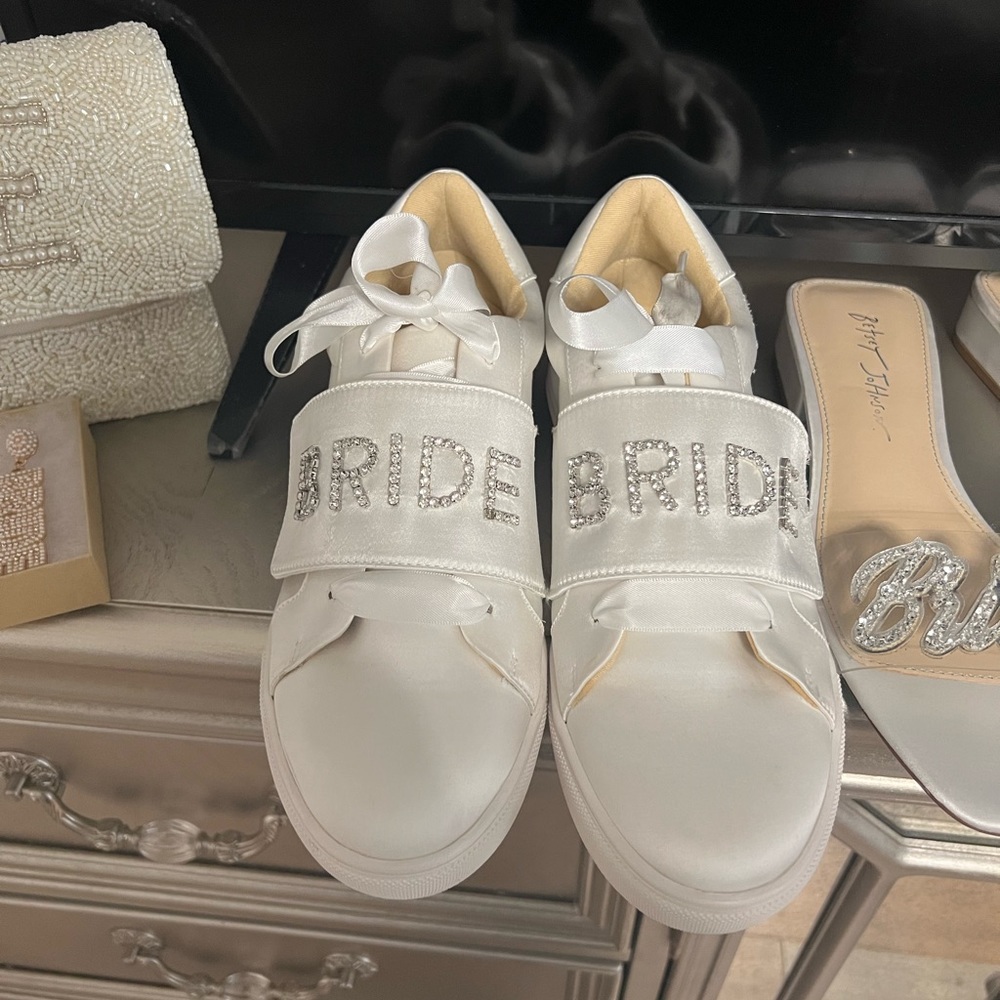 Betsy johnson bride tennis shoes size 7
